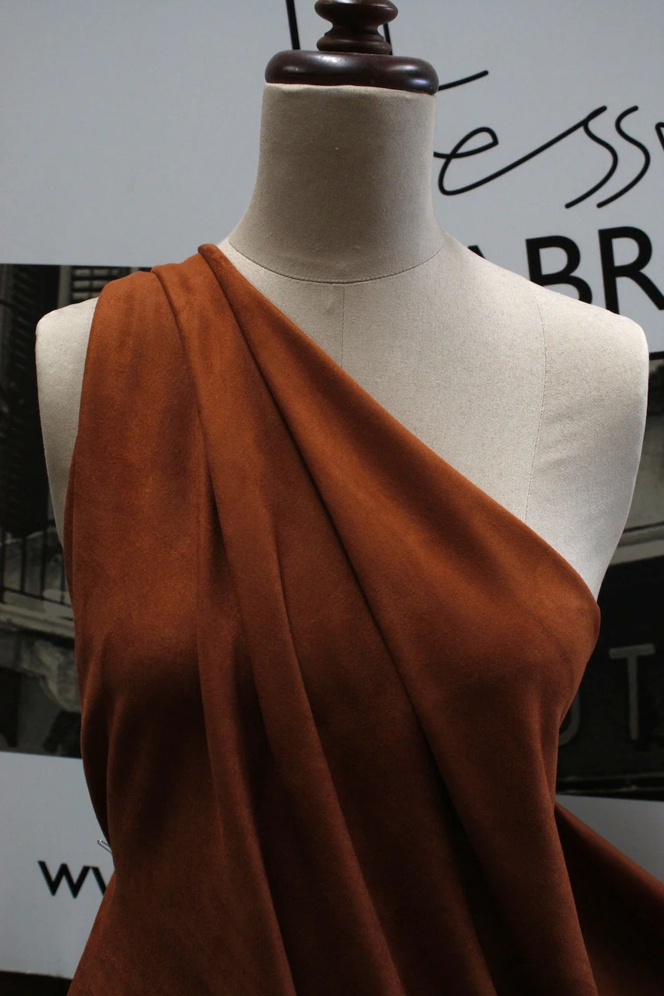Amber Suede - Image 4