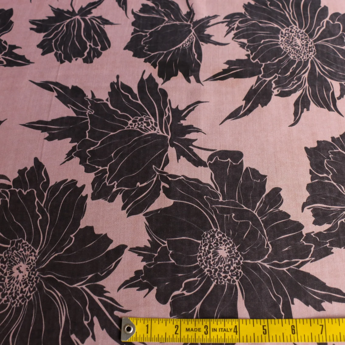 Antoinette Blooms - Image 3