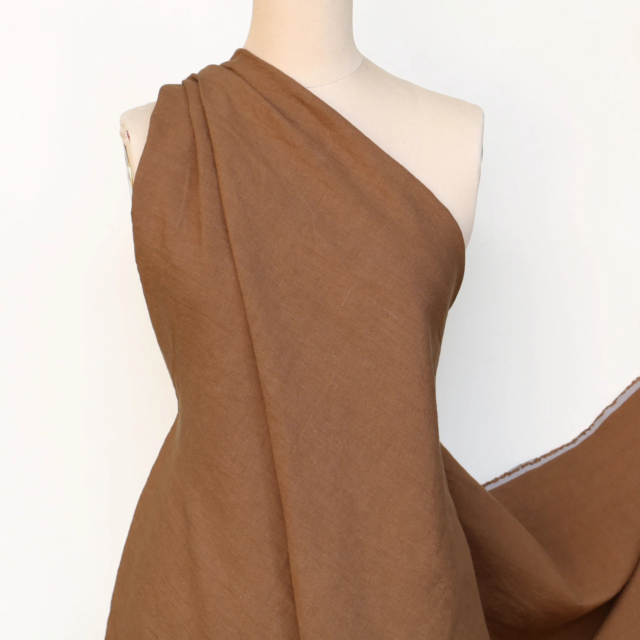Bedford Tobacco Washed Linen - Image 3