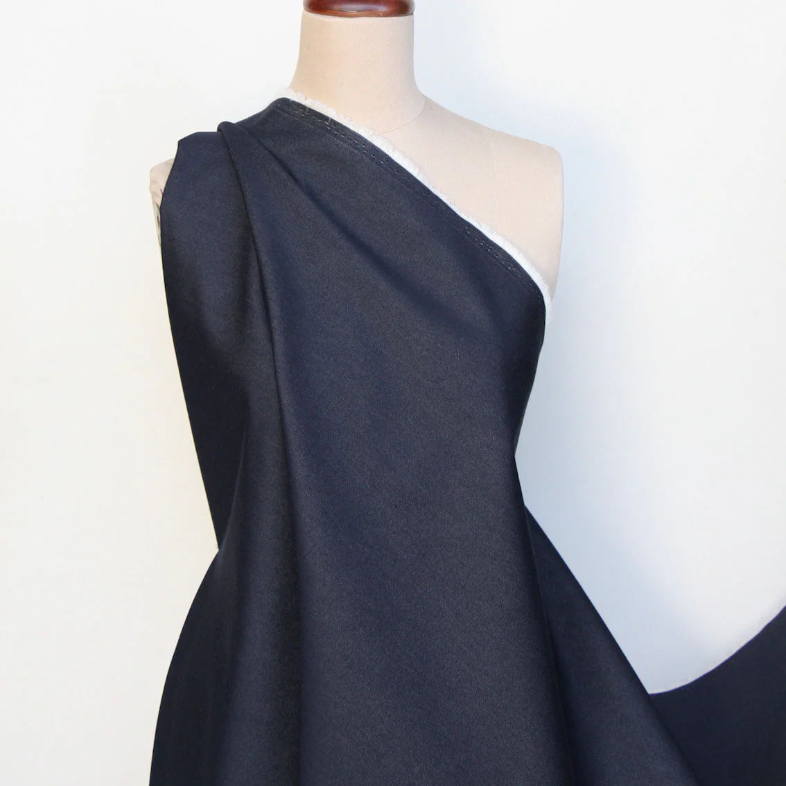 Benigni Denim - Image 4