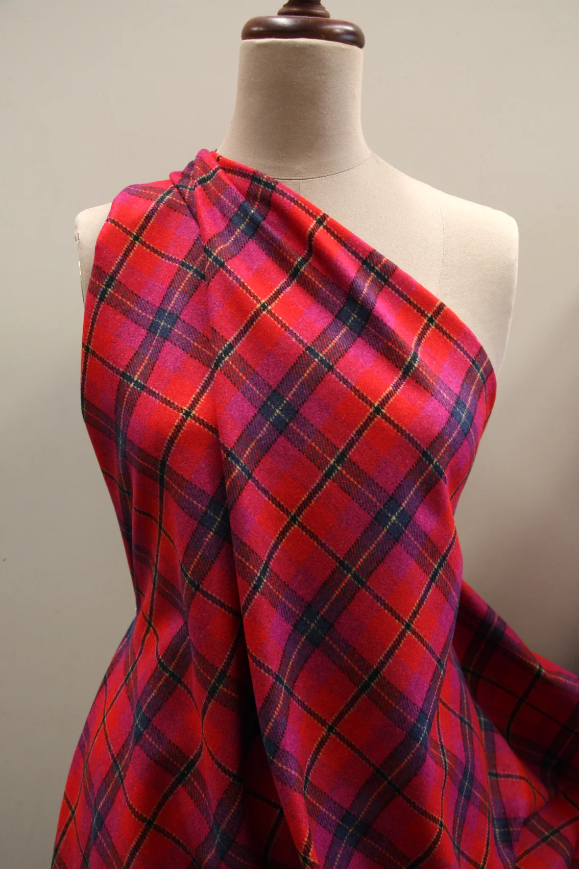 Bubblegum Tartan - Image 5