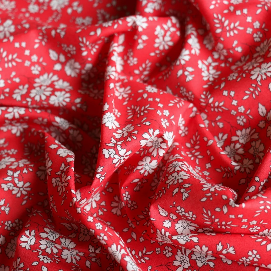 Capel Coral Red - Liberty Tana Lawn™ - Image 2
