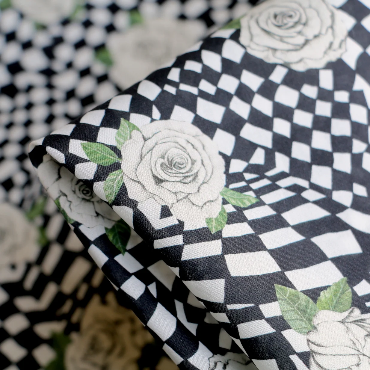 Chequered Rose Liberty Tana Lawnâ˘