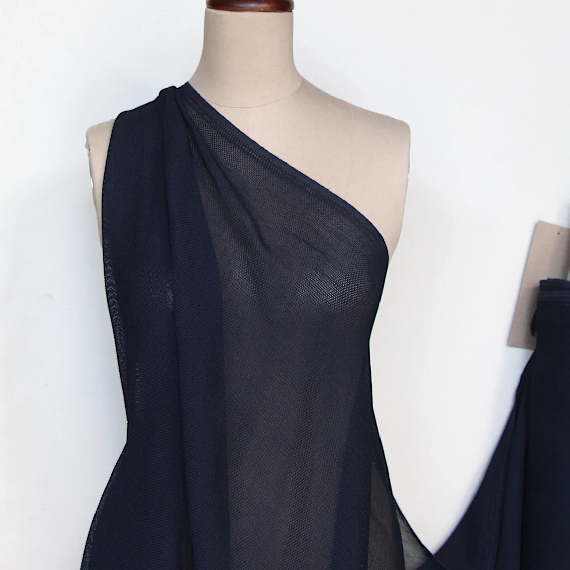 Karami Mesh Navy - Image 4