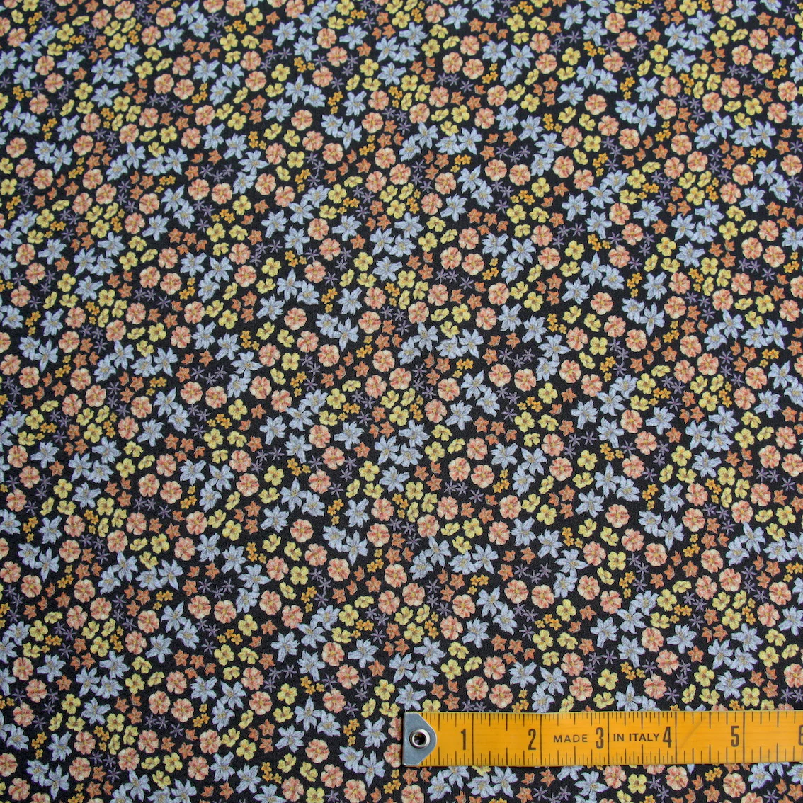 Crowded Garden - Image 3
