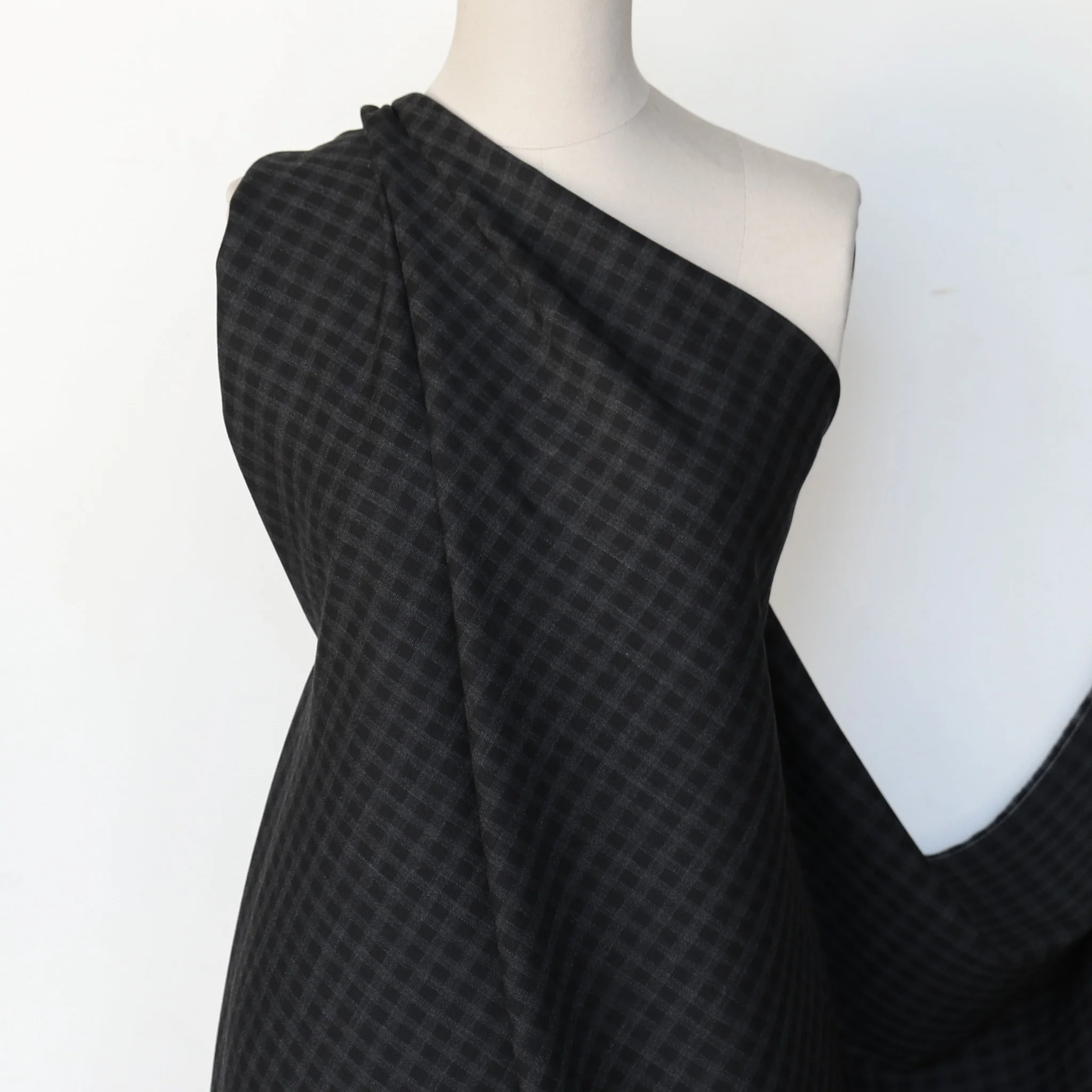 Donaci Check Fine Wool - Image 5