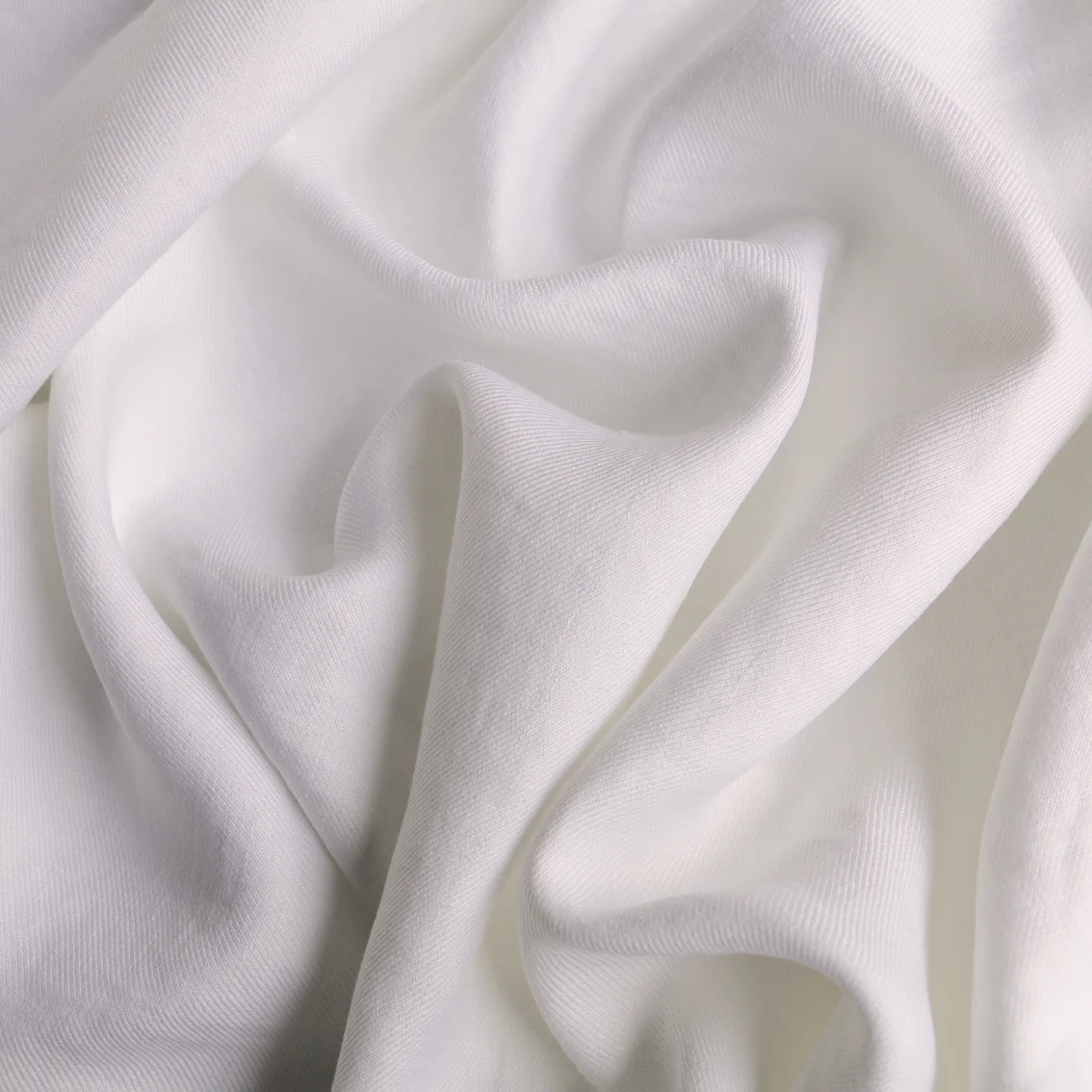 Everest White - Image 2