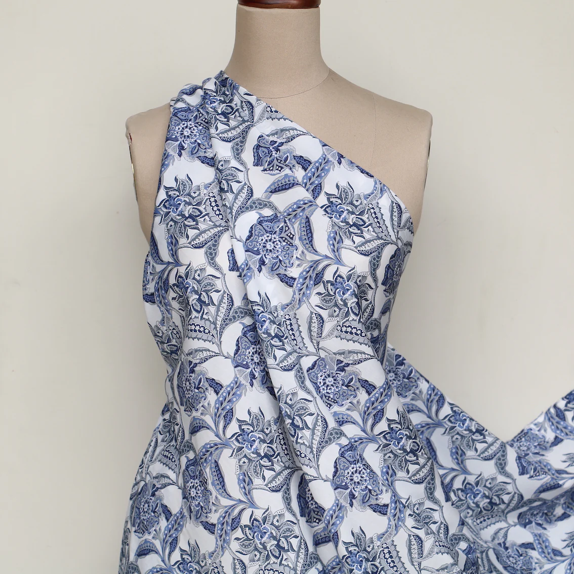 Floral Chintz Liberty Tana Lawn™ - Image 5