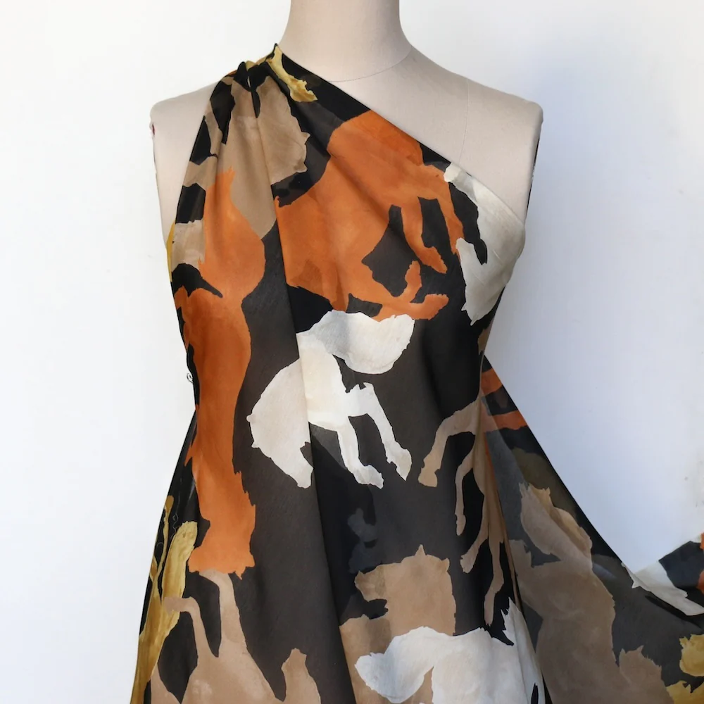 Gallop On Nero Silk/Cotton Voile - Image 5