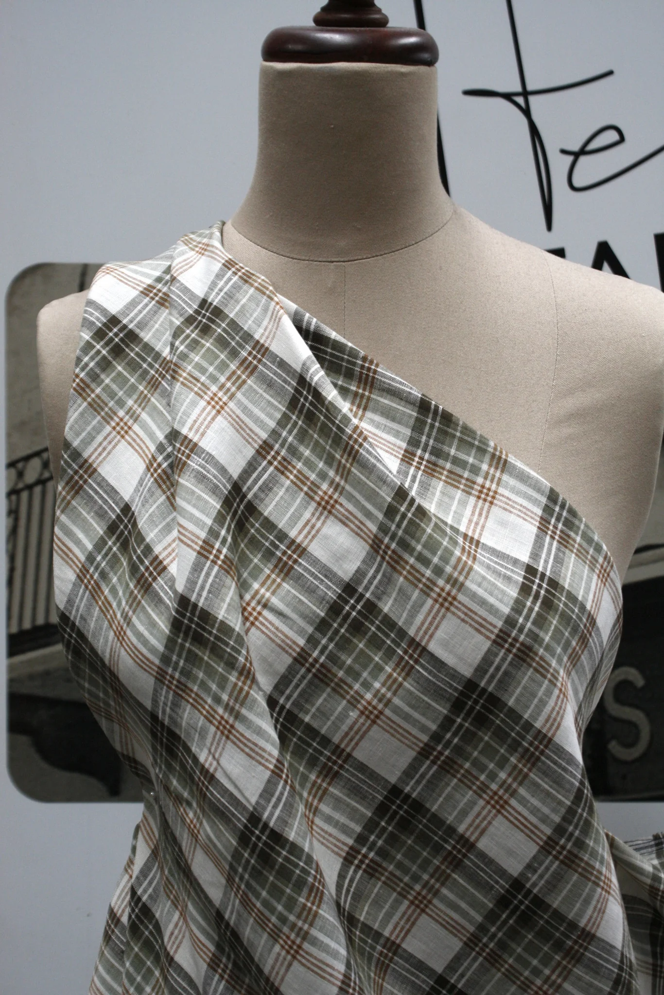 Green Sleeves - Image 5