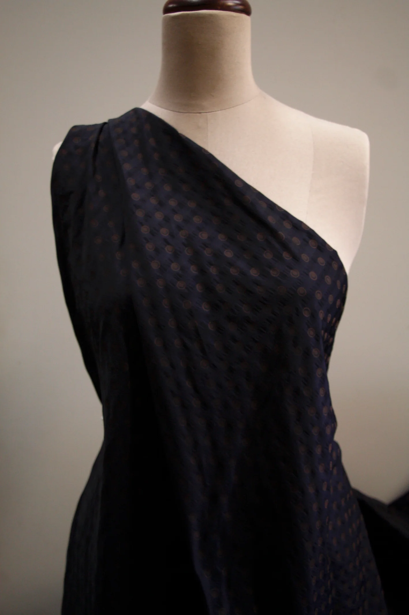Grey Dots On Black - Image 6