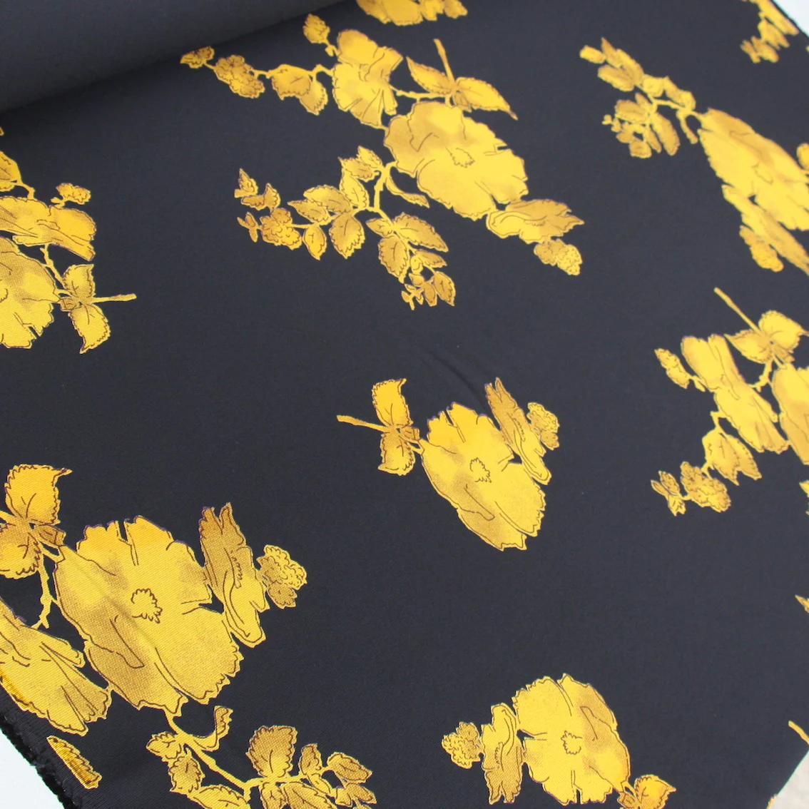 Honey Drenched Posy - Image 4