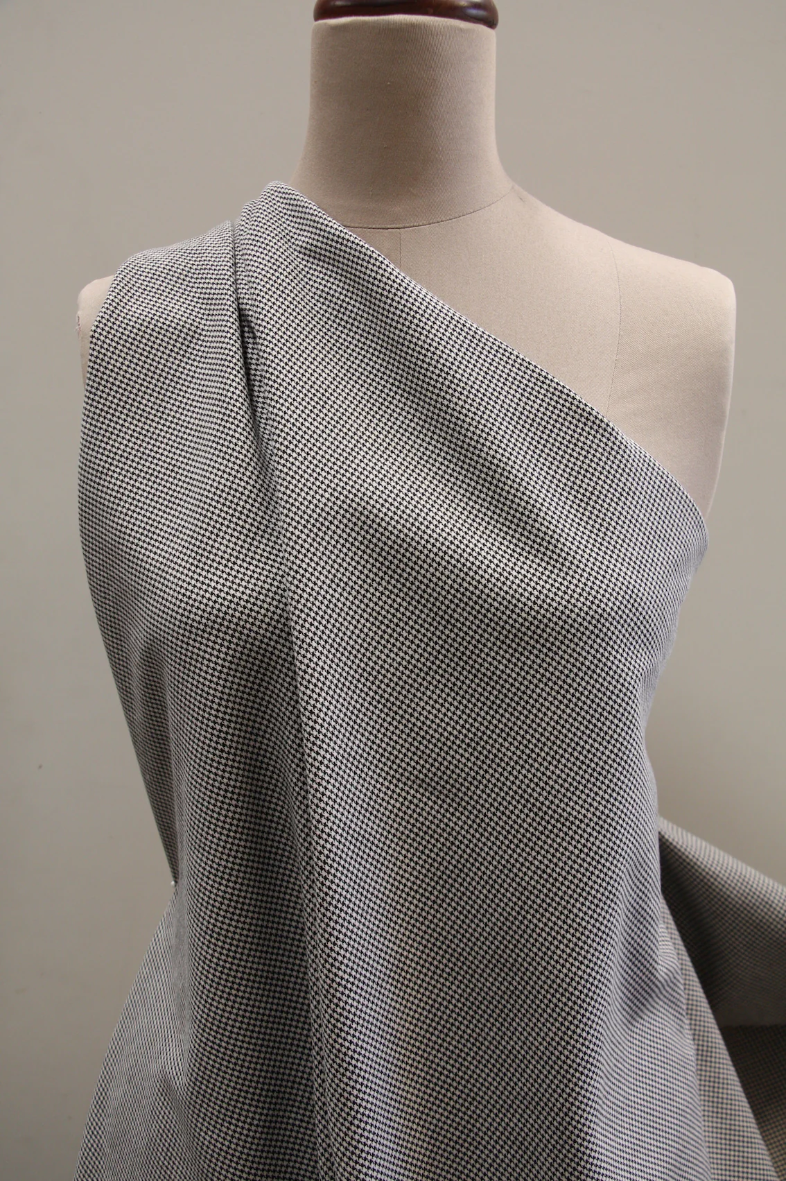 Houndstooth Classic - Image 4