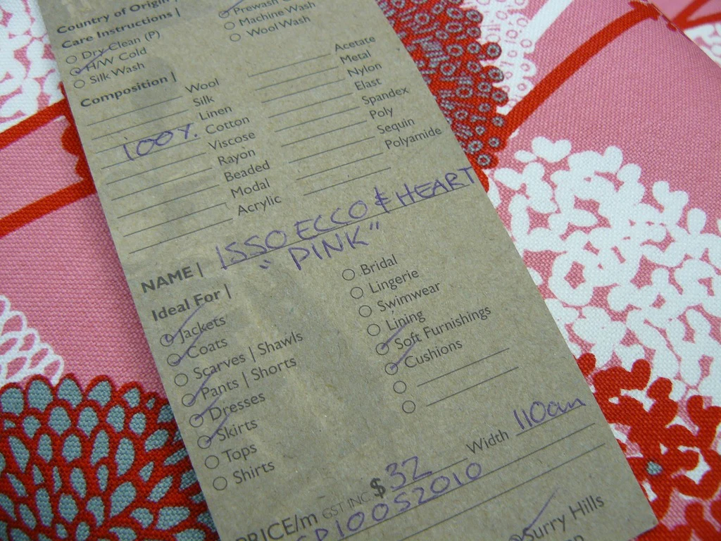 Isso Ecco and Heart - Pink. - Image 5