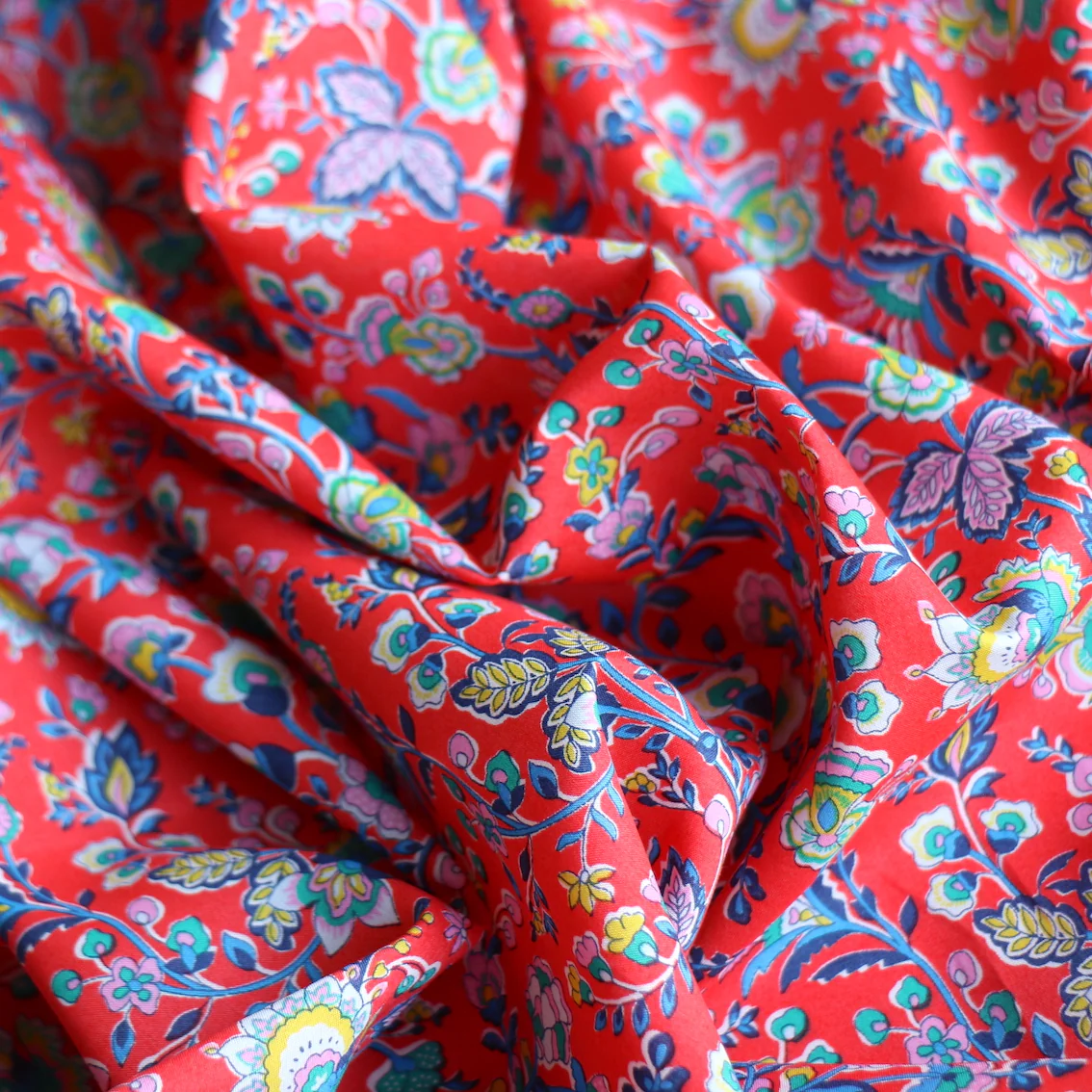 Kazusa Red Liberty Tana Lawn™ - Image 2