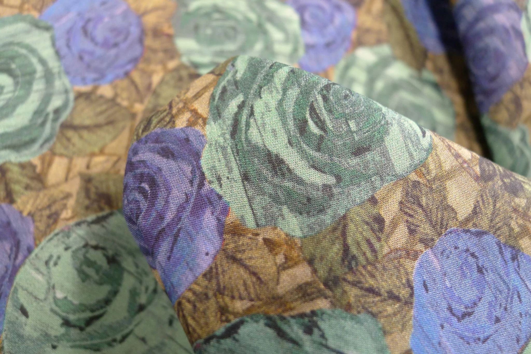 Kilburn Rose Green - Image 7