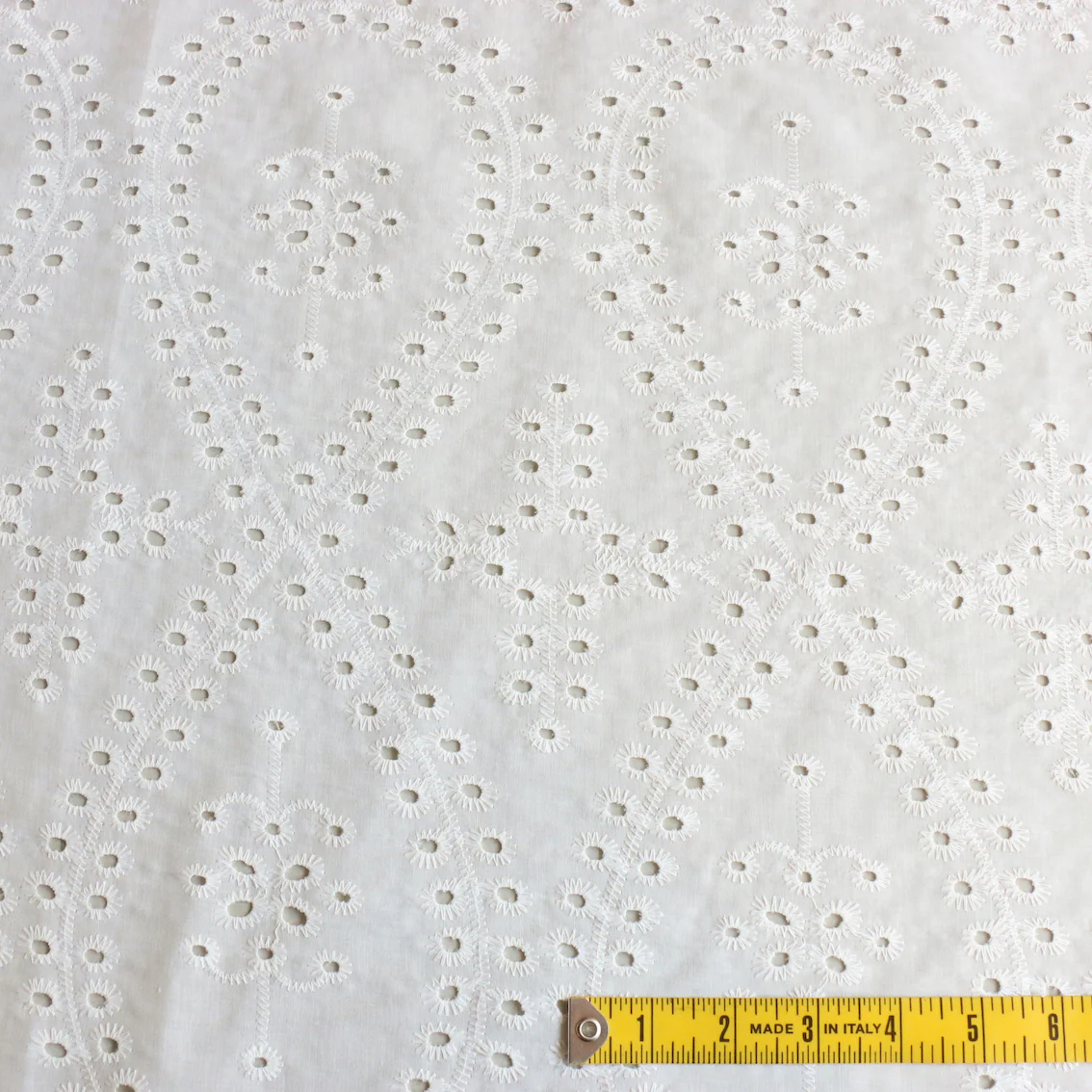 Laura Bianco Broderie Anglaise - Image 4