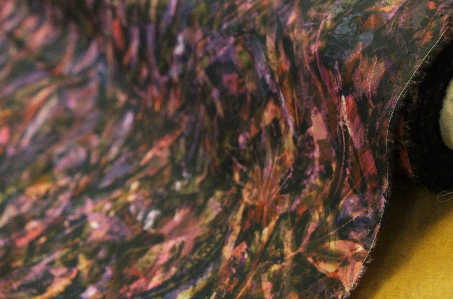 Laurens Leaf Red - Image 4