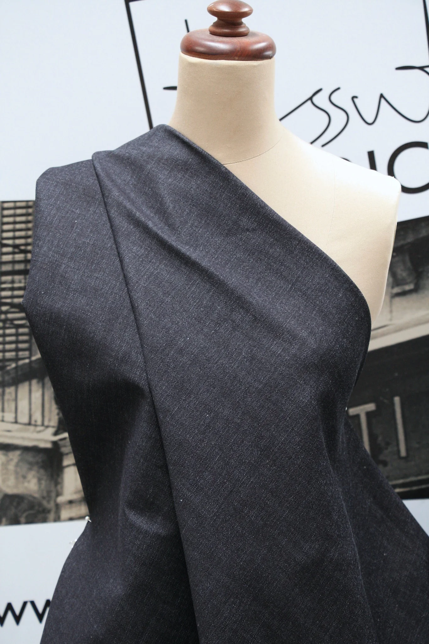 Maki Denim - Image 2