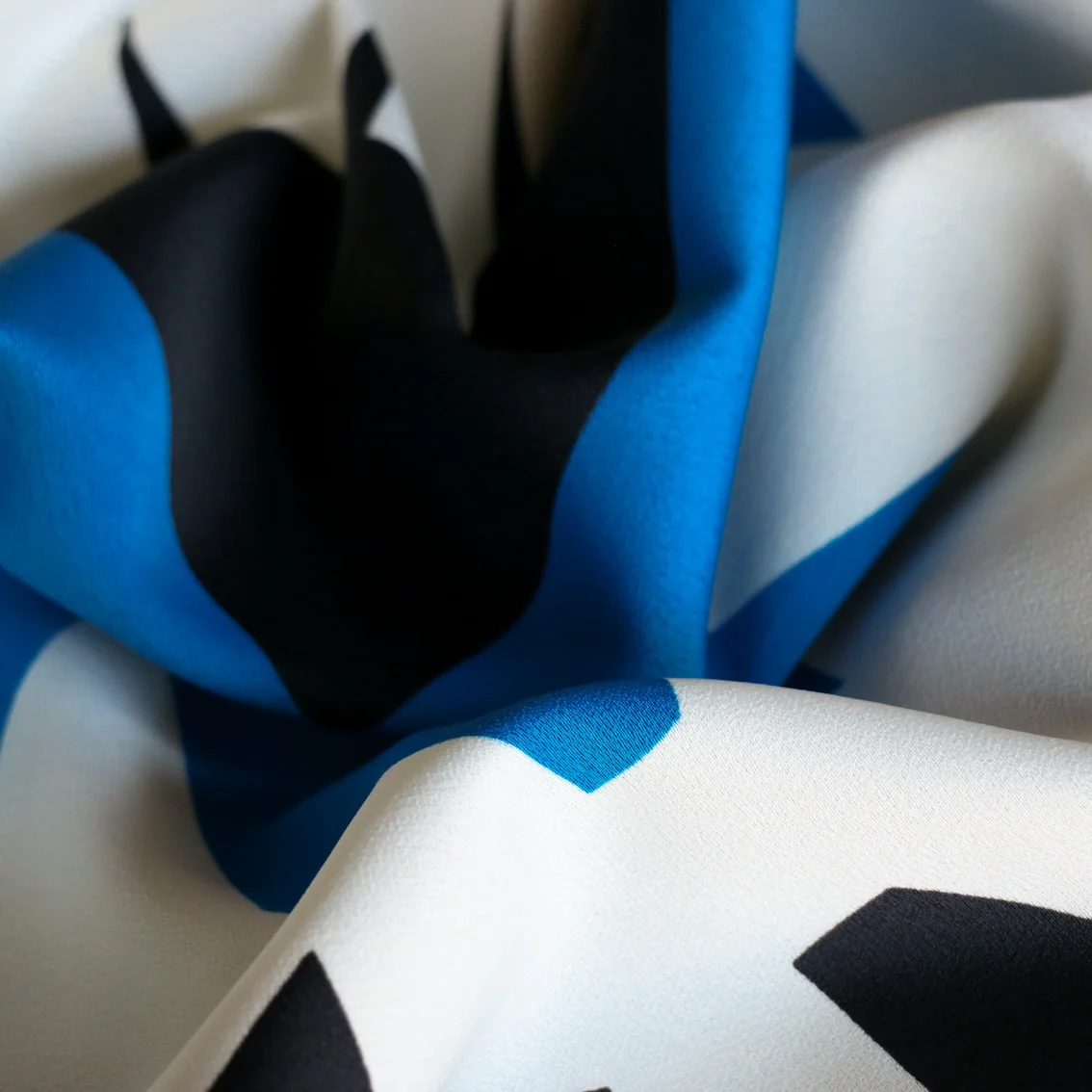 Mare Blu Panel Print - Image 2