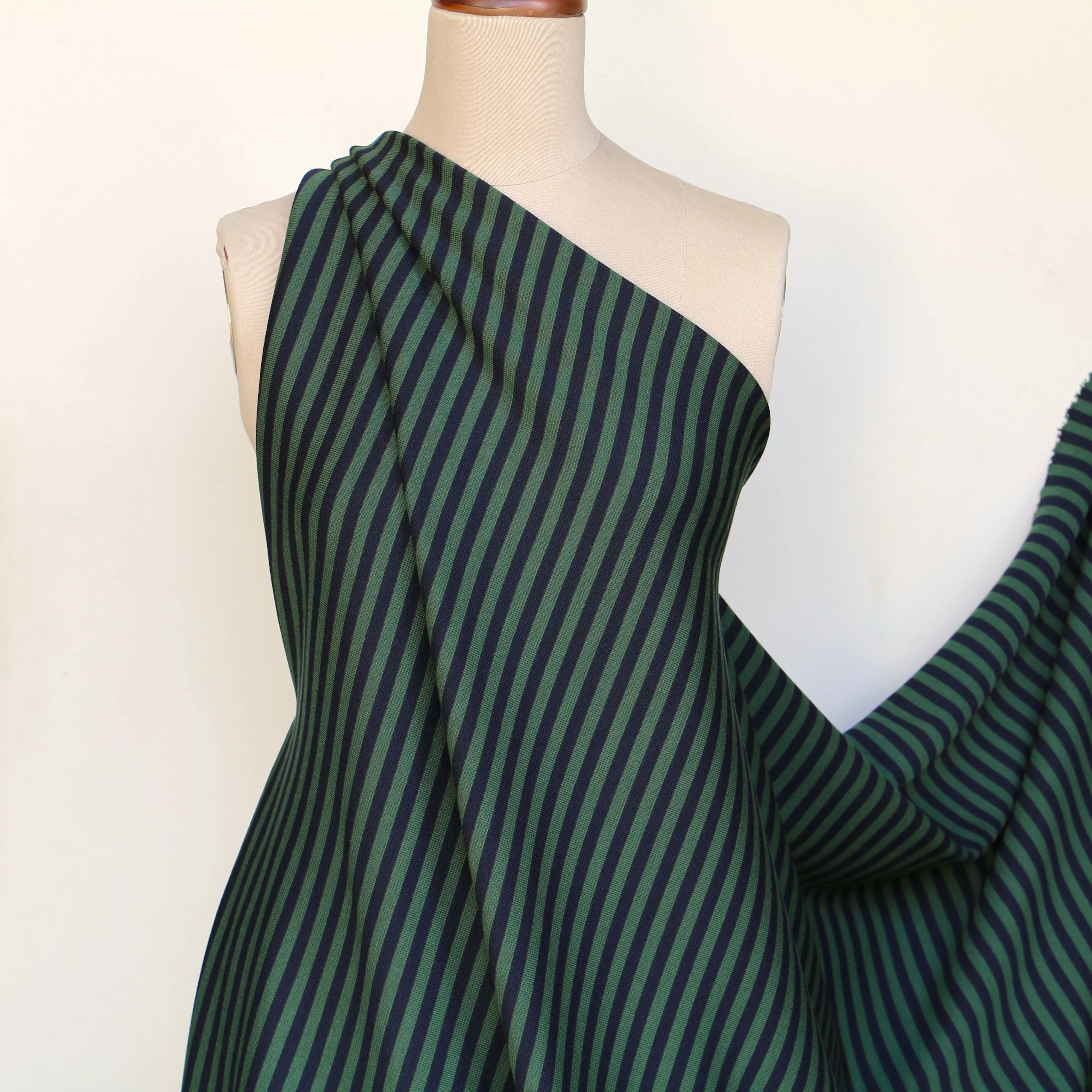 Navy Over Green - Image 4