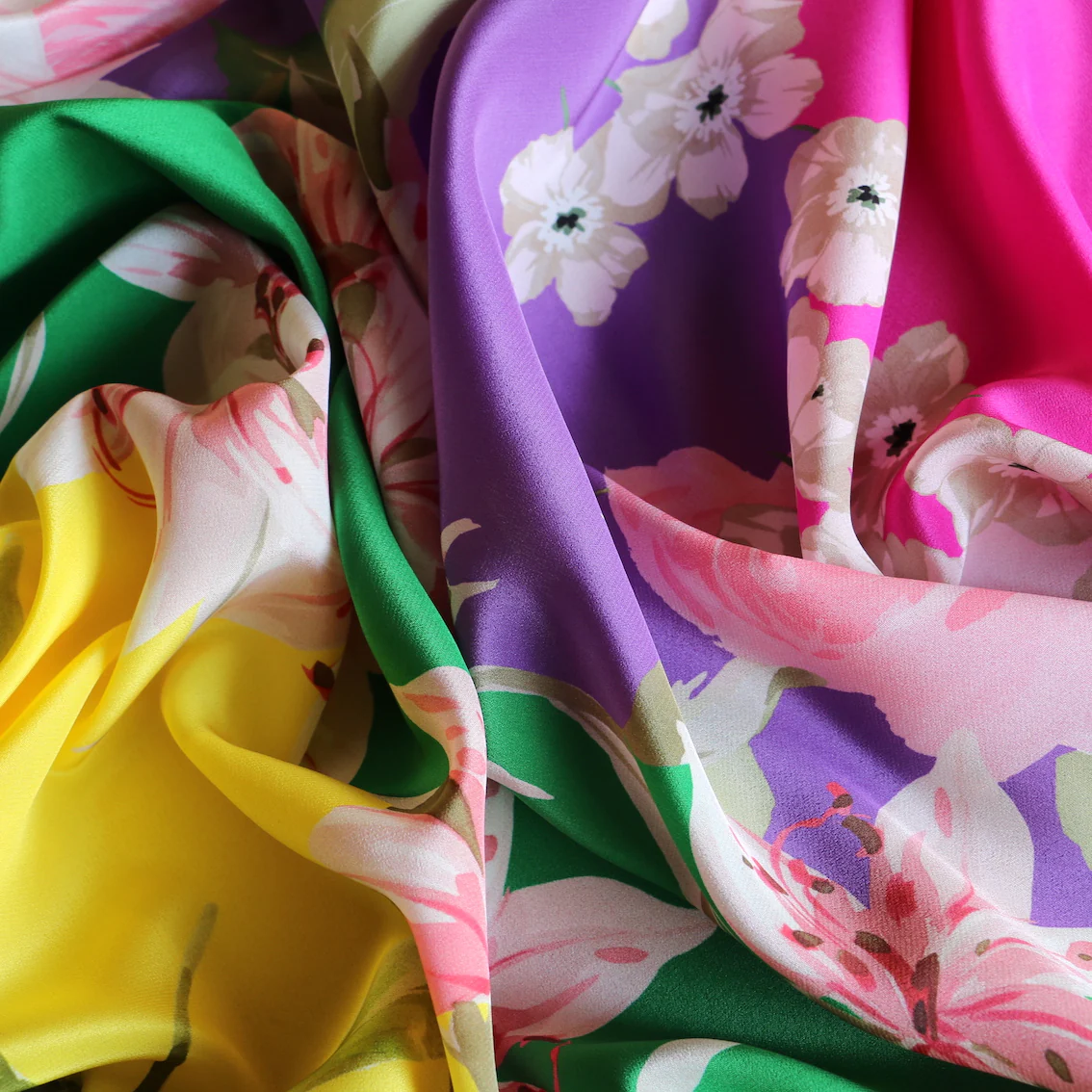 Neapolitan Garden - Silk Crepe De Chine - Panel Print - Image 2