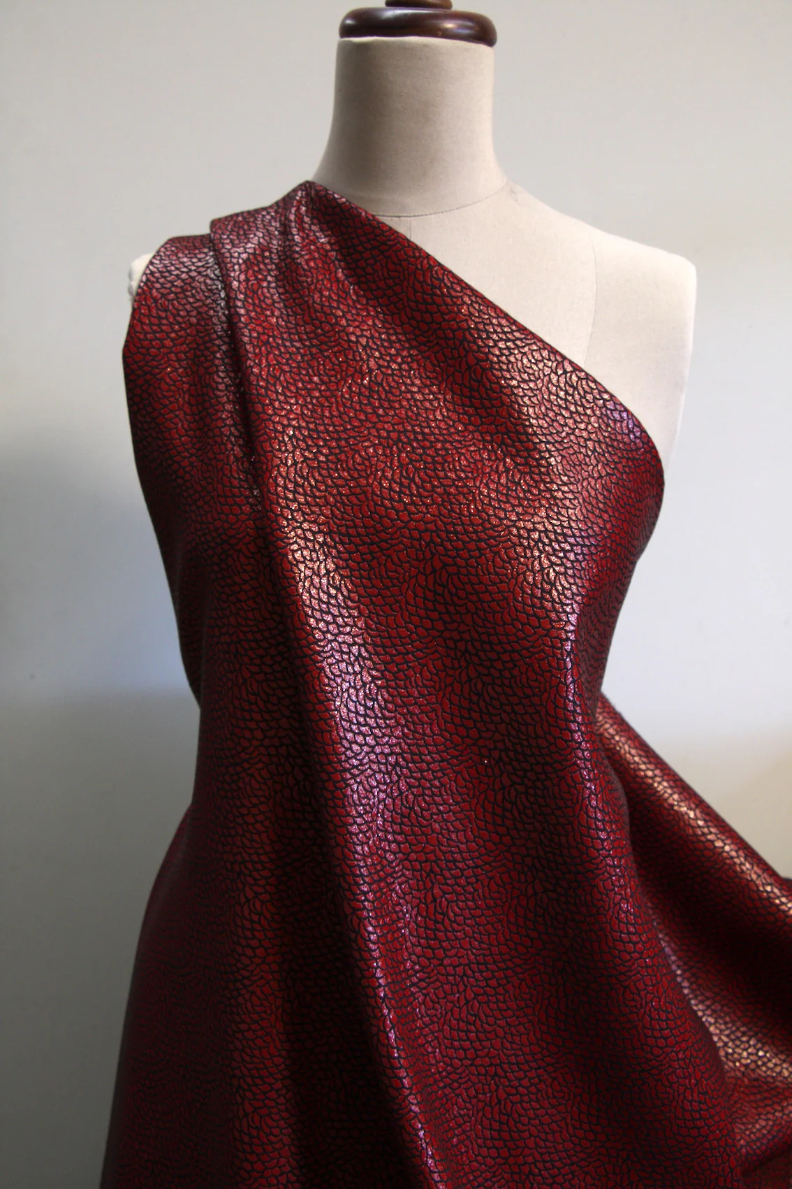 Nero Ruby Party Brocade - Image 5