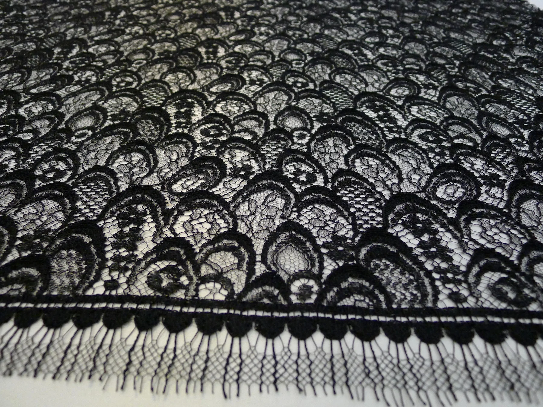 Noir French Leavers Lace - Image 3