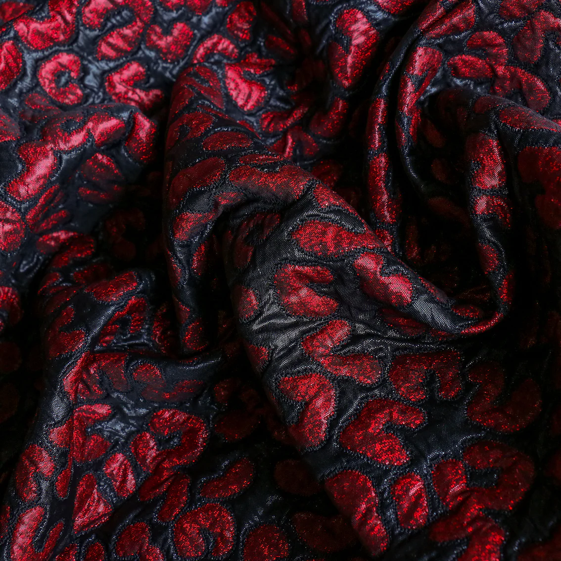 Red Mania Jacquard - Image 2
