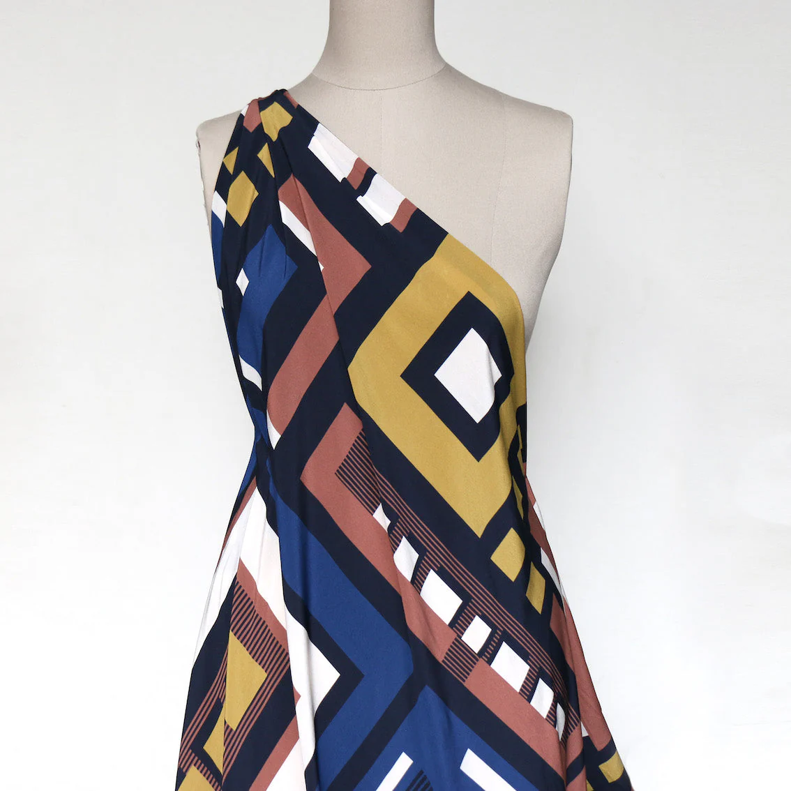 Remnant of Palazzo Grid Viscose CDC - Image 5