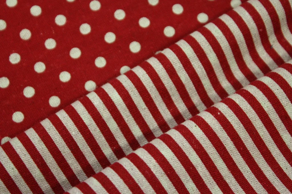 Reversible Dots/Strips Red - Image 2