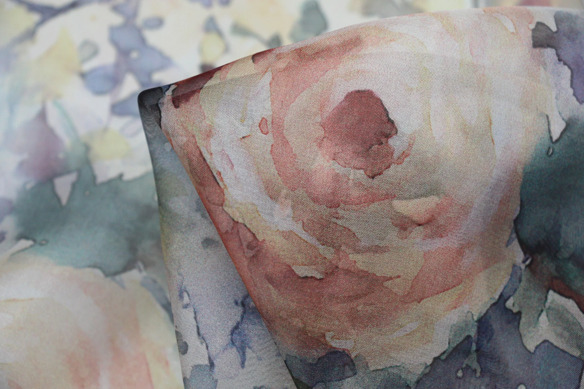 Romeo's Garden - Chiffon
