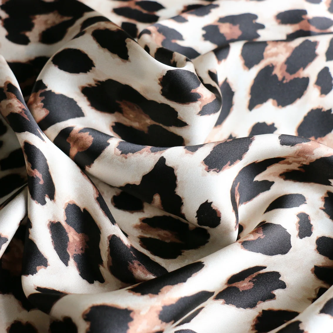 Savannah Cat Silk Satin - Image 2