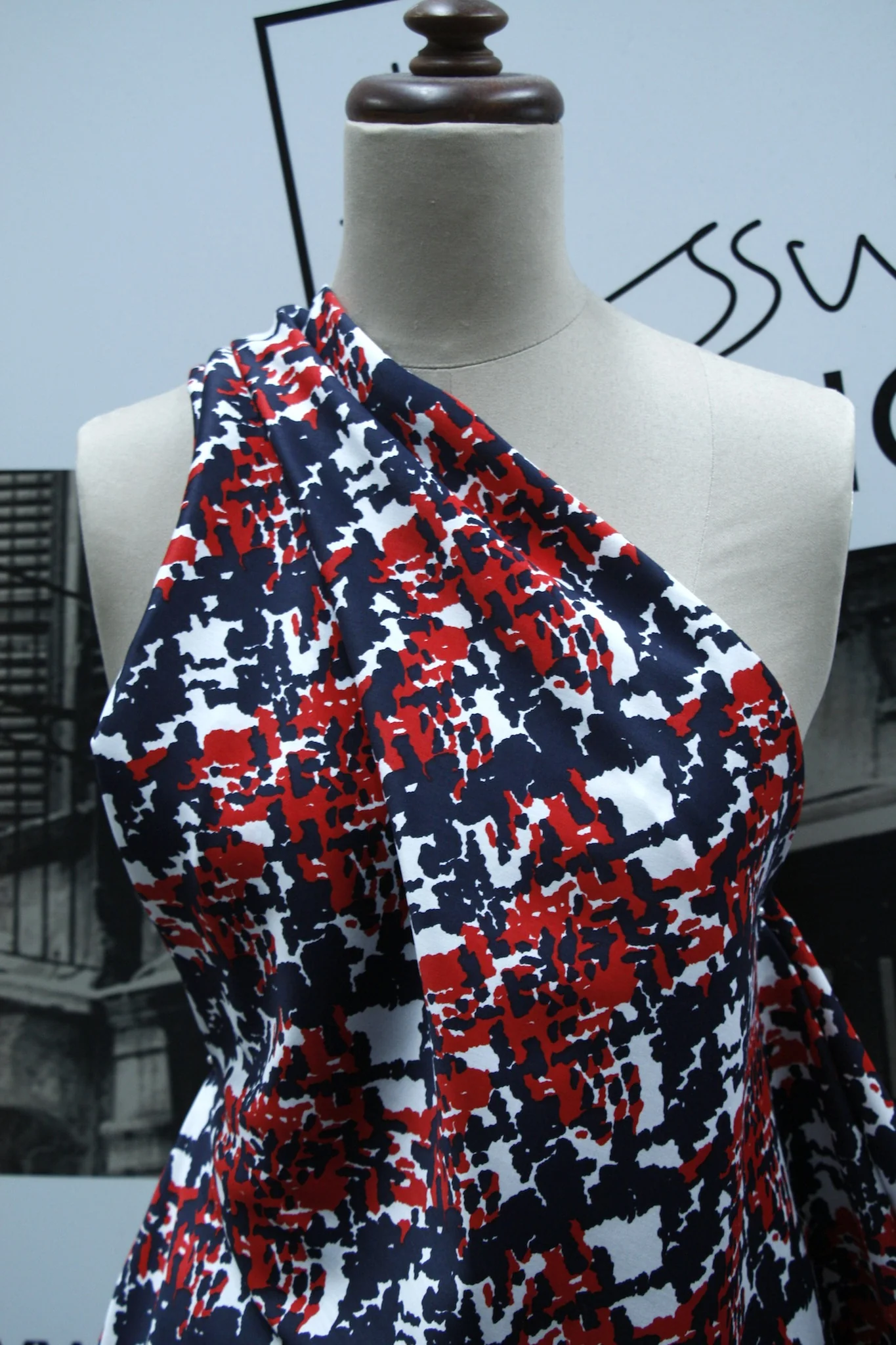 Scarlet Houndstooth - Image 5