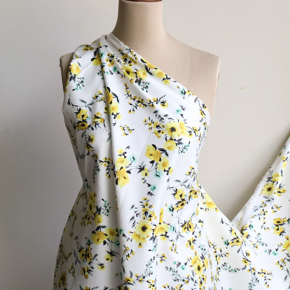 Summers Yellow Stretch Cotton - Image 5